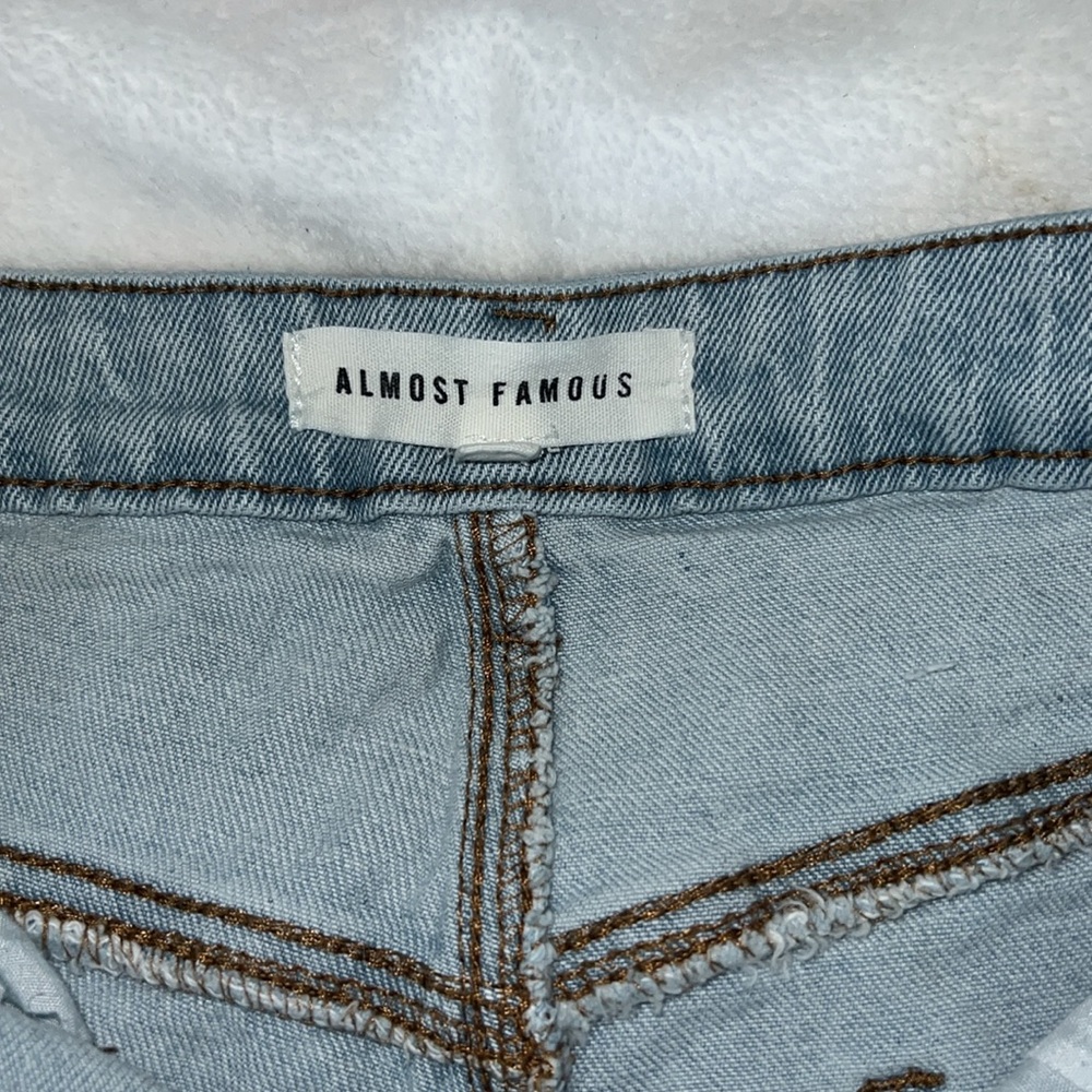 Almost Famous Sz 5 Shorts - Picture 2 of 10